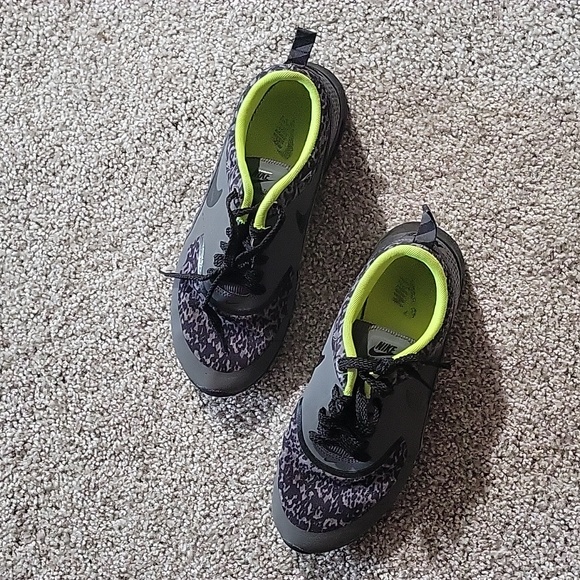 Nike Air Max Thea PrintDark Grey Black-Volt - Picture 8 of 8